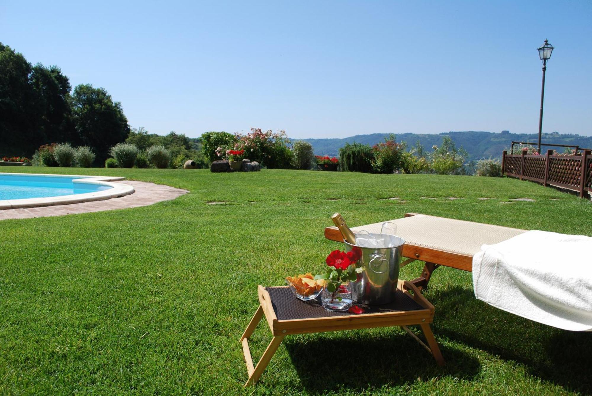 Il Poggiolo Di Parrano Guest House Exterior photo